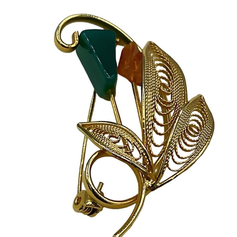 Vintage brooch with Tourmaline & agate floral design.